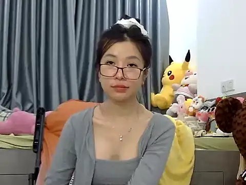 Snapshot of Cute_Ruby01 chatting on December 6, 2024, 3:00 pm Cute Ruby01 online show from December 6, 2024, 3:00 pm