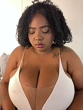 angelGgold online show from July 18, 2026, 12:31 pm