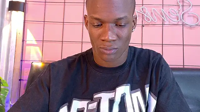 Snapshot of martin_killer chatting on September 29, 2025, 1:44 am martin killer online show from September 29, 2025, 1:44 am