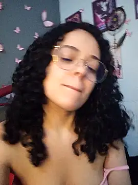 NinaSweet2 online show from September 19, 2025, 4:03 am