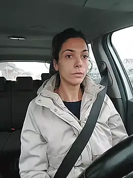 JoLeNe27 online show from November 28, 2025, 6:27 am