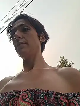 JoLeNe27 online show from August 5, 2026, 3:37 pm