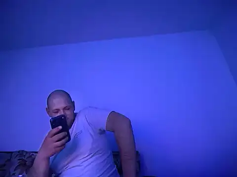 Flakka95 online show from April 9, 2026, 2:44 am