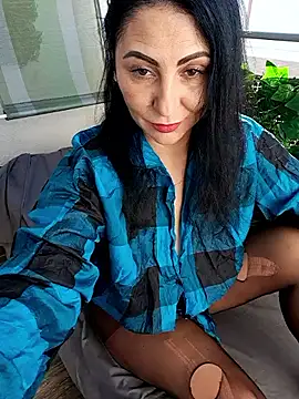 Snapshot of charrlote_love chatting on November 2, 2025, 12:40 pm charrlote love online show from November 2, 2025, 12:40 pm