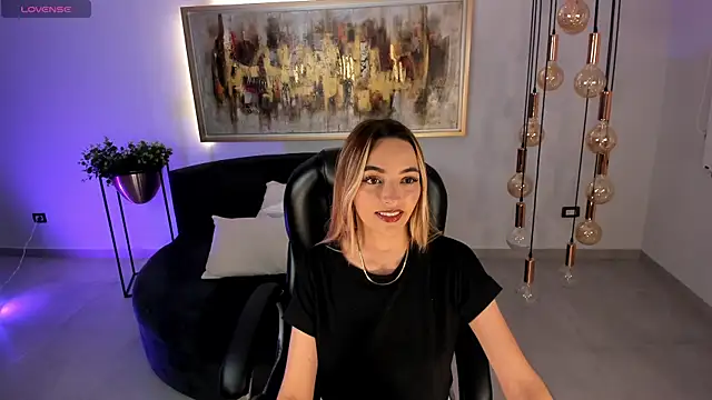 MelissaMoore  online show from March 3, 2026, 2:39 am