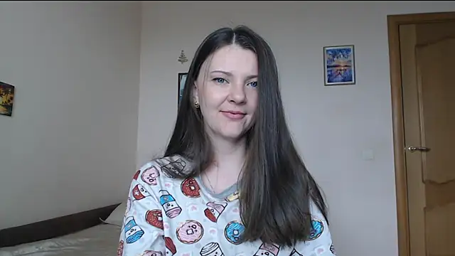 SugarTati online show from July 9, 2026, 1:15 pm