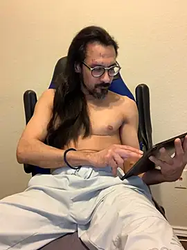 Snapshot of Youreherewithme chatting on January 14, 2025, 9:45 am Youreherewithme online show from January 14, 2025, 9:45 am
