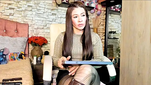 Carla expit online show from July 12, 2026, 8:55 pm