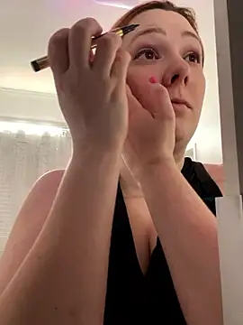 Patriciamoura69 online show from December 2, 2024, 5:15 pm