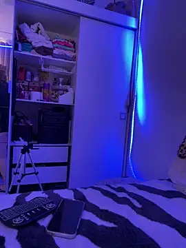 Patriciamoura69 online show from September 12, 2025, 12:38 pm