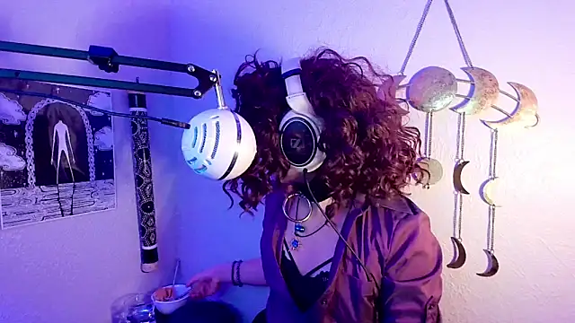 Snapshot of Azazelgains chatting on March 15, 2025, 5:19 am Azazelgains online show from March 15, 2025, 5:19 am