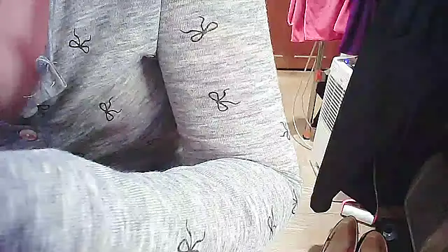 cindy01113520 online show from February 20, 2025, 2:07 am