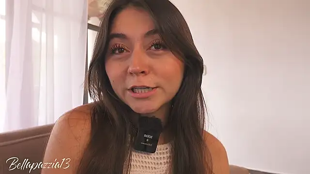 Snapshot of Bellapazzia chatting on September 27, 2025, 6:57 pm Bellapazzia online show from September 27, 2025, 6:57 pm