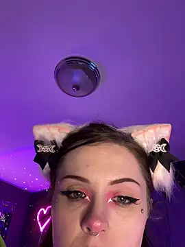 Snapshot of BlaizeyBBy chatting on March 1, 2025, 2:02 pm BlaizeyBBy online show from March 1, 2025, 2:02 pm