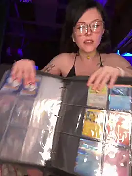 BlaizeyBBy online show from February 24, 2026, 4:21 am