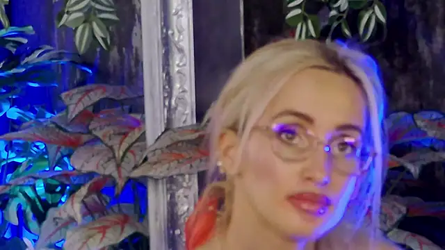 IsabelleEthan online show from February 24, 2025, 9:10 am