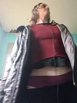SexyRach75 online show from April 18, 2026, 2:32 pm