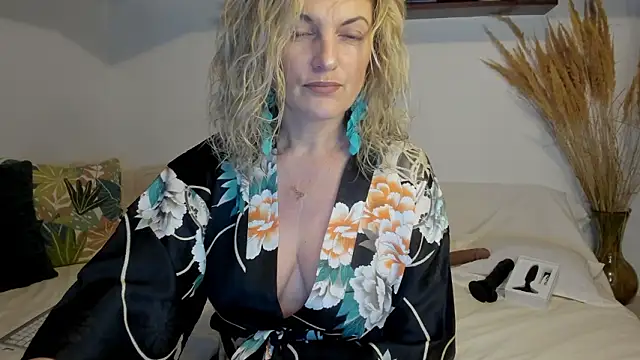 Snapshot of Jadore_able chatting on March 6, 2026, 2:41 am Jadore able online show from March 6, 2026, 2:41 am