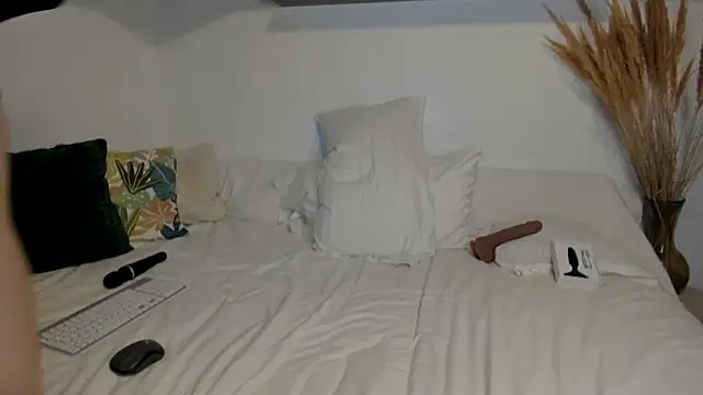 Snapshot of Jadore_able chatting on March 11, 2026, 2:50 am Jadore able online show from March 11, 2026, 2:50 am