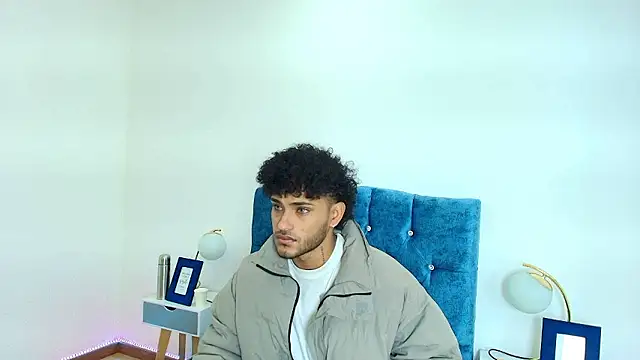 Alessandro Vanni online show from December 5, 2024, 11:49 am