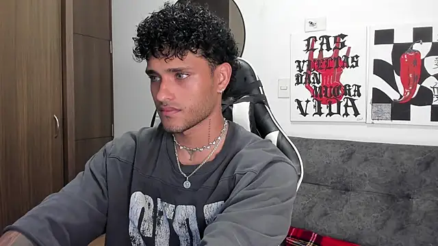 Alessandro Vanni online show from January 8, 2026, 2:25 am