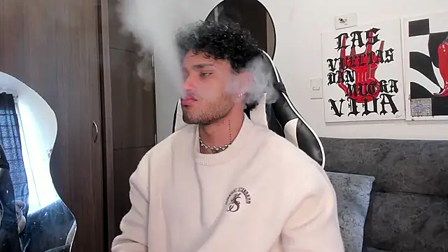 Alessandro Vanni online show from February 14, 2026, 4:04 pm