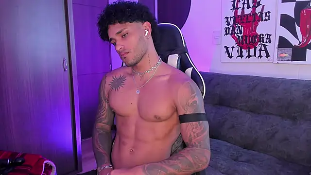 Alessandro Vanni online show from April 26, 2026, 2:59 pm