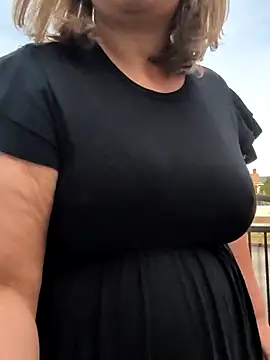 Canadian BBW online show from October 3, 2025, 8:50 pm