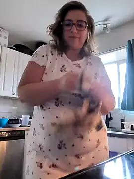 Canadian BBW online show from November 29, 2025, 8:01 pm