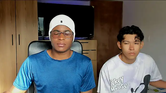 CrissBrownxxx online show from May 16, 2026, 12:37 pm