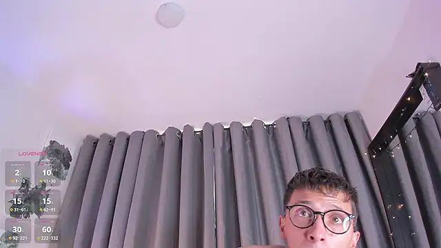 Thiago jones online show from February 2, 2026, 7:56 pm