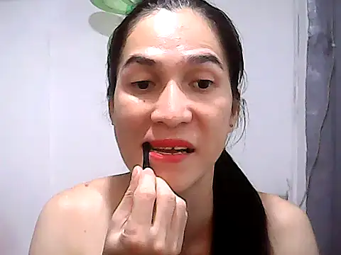 BigDickTrans online show from May 6, 2026, 1:38 pm