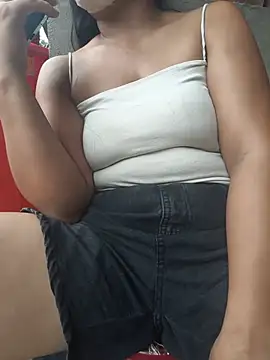 MIKAA0606 online show from August 6, 2026, 9:33 am