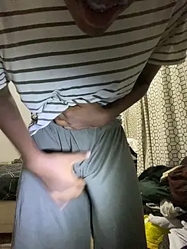 Snapshot of lucky_dicks143 chatting on November 1, 2025, 12:23 am lucky dicks143 online show from November 1, 2025, 12:23 am