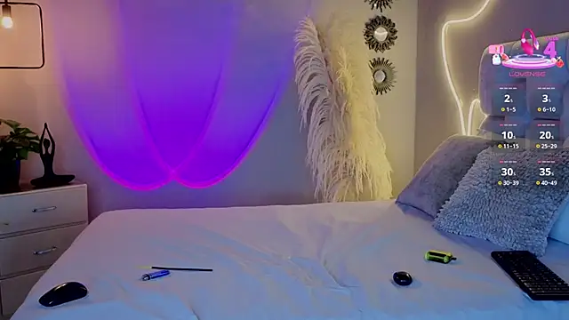 Snapshot of pamela_reyes_ chatting on October 25, 2025, 6:24 pm pamela reyes online show from October 25, 2025, 6:24 pm