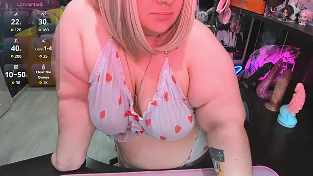 Softie Sofy online show from June 10, 2026, 2:56 am