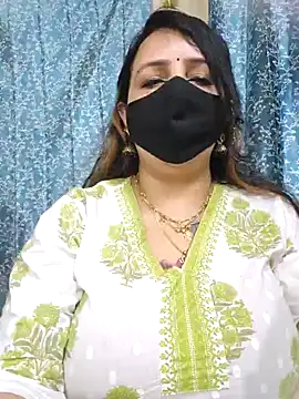 cute-tanvi online show from January 10, 2025, 4:44 am