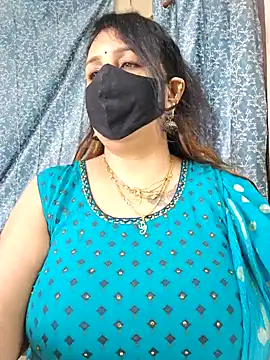 cute-tanvi online show from January 14, 2025, 8:09 am