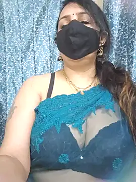 cute-tanvi online show from January 23, 2025, 1:51 am