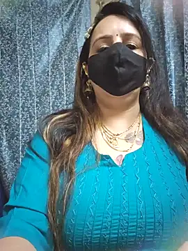 cute-tanvi online show from January 27, 2025, 1:37 am