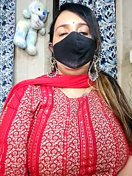 cute-tanvi online show from January 19, 2026, 1:26 pm