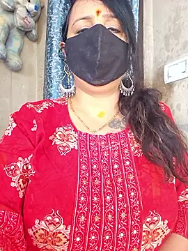 cute-tanvi online show from April 22, 2026, 1:30 am
