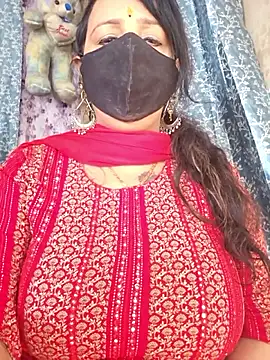 cute-tanvi online show from April 23, 2026, 1:29 am