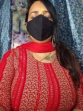 cute-tanvi online show from April 27, 2026, 12:03 pm