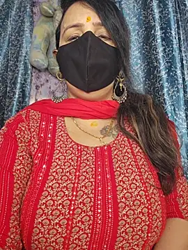 cute-tanvi online show from May 7, 2026, 1:11 am