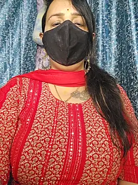 cute-tanvi online show from May 11, 2026, 12:44 pm