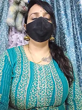 cute-tanvi online show from June 16, 2026, 1:03 pm