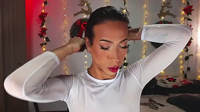 Kenisha Sweet online show from December 14, 2024, 2:01 am