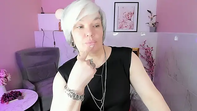 CarmenSoft online show from May 9, 2026, 8:58 pm