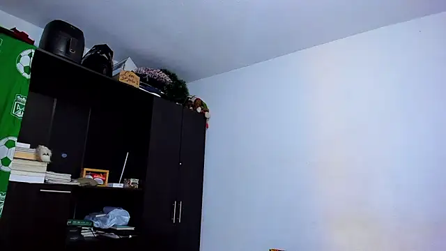 Snapshot of ares_sexxx chatting on September 20, 2025, 8:32 pm ares sexxx online show from September 20, 2025, 8:32 pm